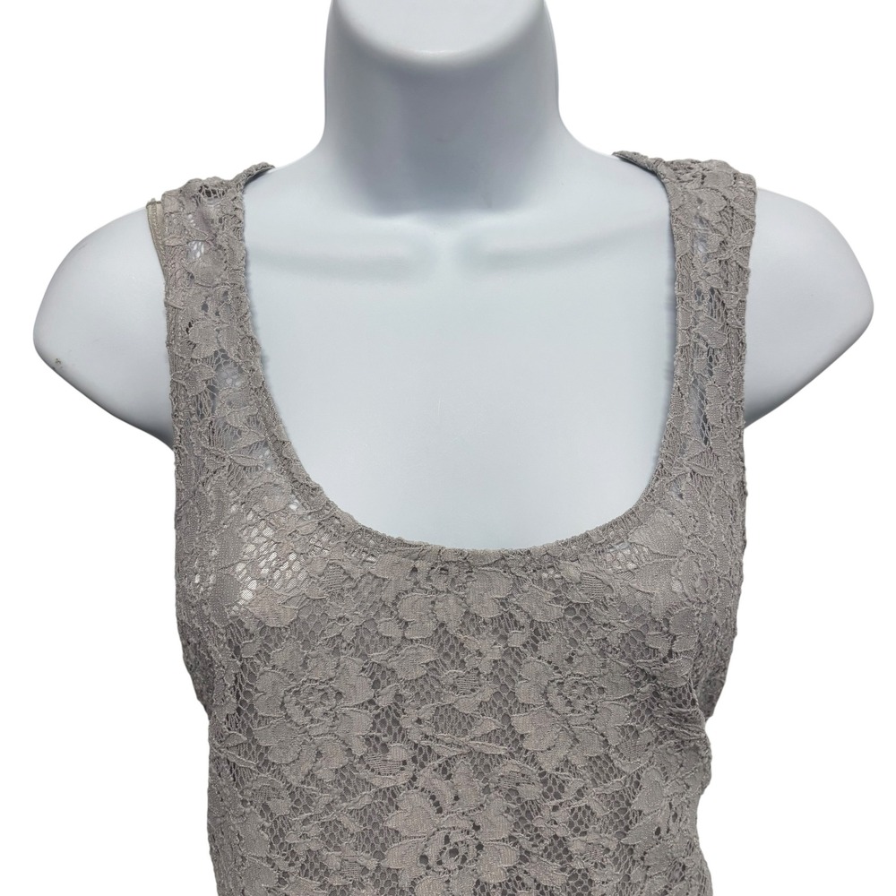 Laundry by Shelli Segal Silver Floral Lace Sleeveless Top Scalloped Hem Size L - Picture 3 of 10